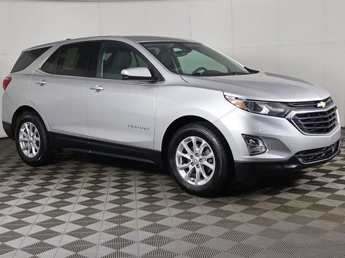 Used 2019 Chevrolet Equinox LT w/ Driver Convenience Package FWD image 47