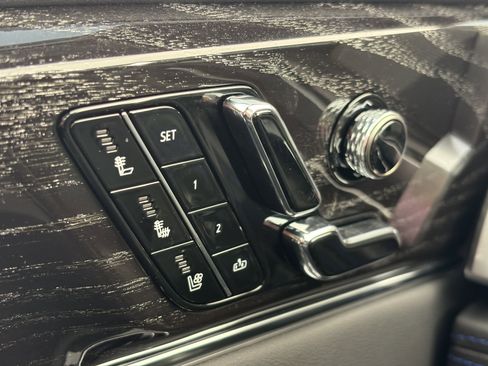 New 2026 Cadillac Escalade IQ Sport 1 w/ LPO, Floor Liner Package image 35