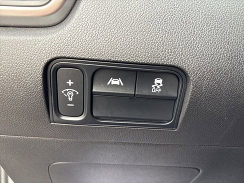 Certified 2021 Kia Sorento S w/ Panoramic Sunroof Package image 25