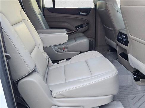Used 2020 GMC Yukon XL SLT w/ Open Road Package image 23