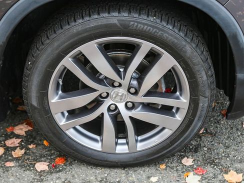 Used 2017 Honda Pilot Touring image 12