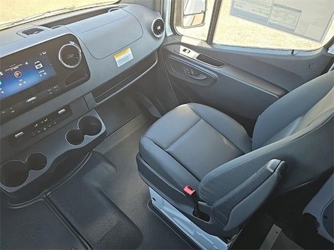 New 2025 Mercedes-Benz Sprinter 2500 image 20