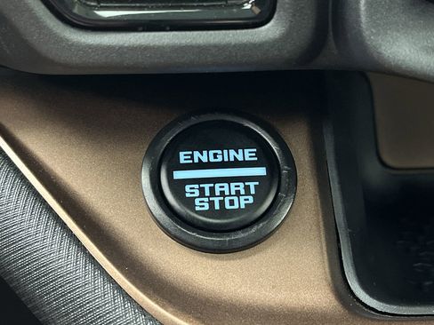 Certified 2023 Ford Bronco Sport Badlands w/ Premium Package AWD/4WD image 23