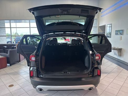 Used 2025 Ford Escape Platinum AWD/4WD image 11