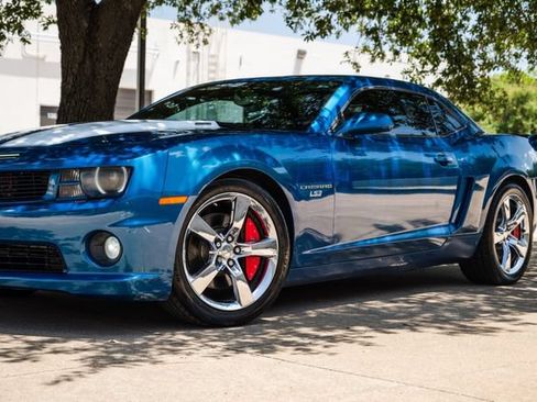 Used 2010 Chevrolet Camaro SS w/ RS Package RWD image 31