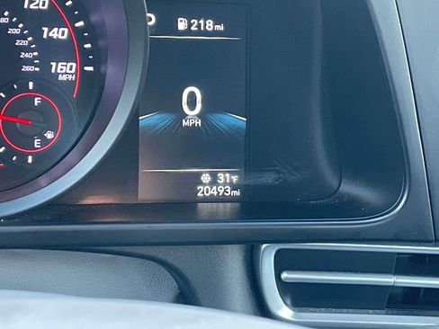 Used 2023 Hyundai Elantra SEL image 25