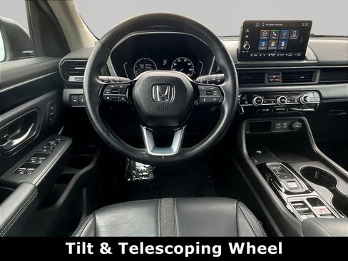 Used 2025 Honda Pilot EX-L image 8