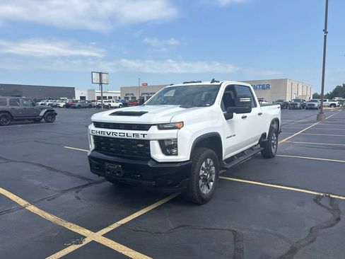 Used 2021 Chevrolet Silverado 2500 Custom w/ Custom Value Package AWD/4WD image 4