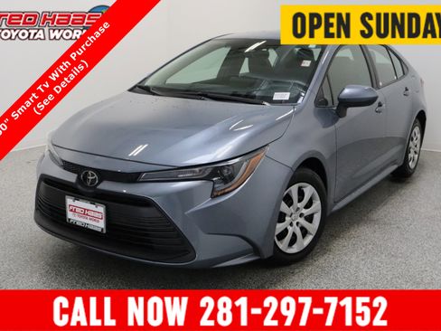 Certified 2025 Toyota Corolla LE image 1