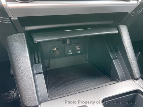 Used 2018 Subaru Outback 2.5i Limited AWD/4WD image 25