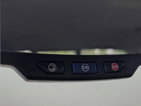 Used 2018 Chevrolet Colorado Z71 AWD/4WD image 28