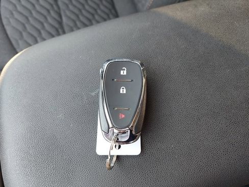 Used 2020 Chevrolet Equinox LT image 33