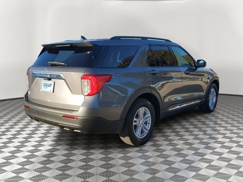 Certified 2023 Ford Explorer XLT image 5