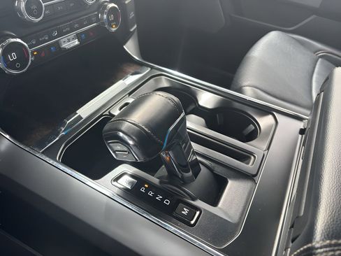 Used 2021 Ford F150 Lariat w/ Equipment Group 502A High image 26