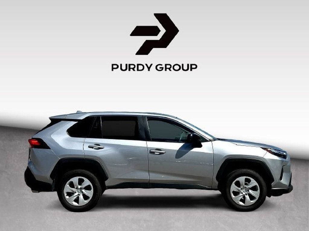 Certified 2025 Toyota RAV4 LE FWD image 9