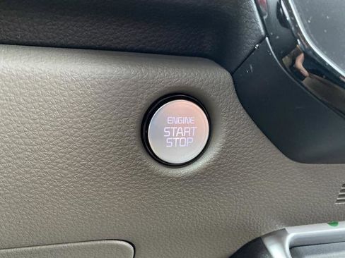 New 2026 Kia Carnival LXS image 29