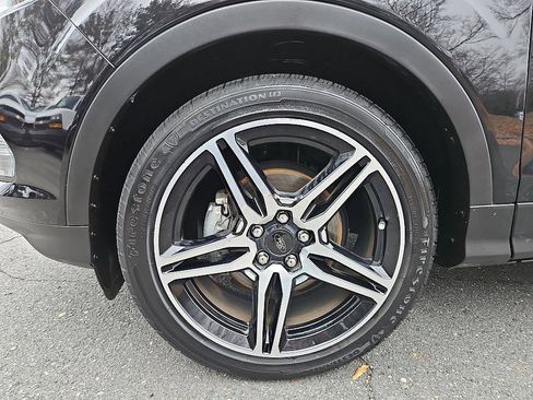 Used 2019 Ford Escape SEL image 8