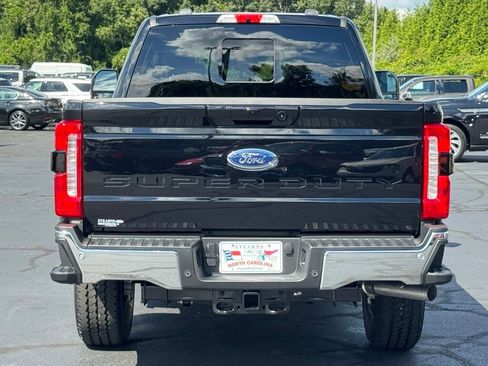 New 2026 Ford F250 Lariat w/ FX4 Off-Road Package image 19