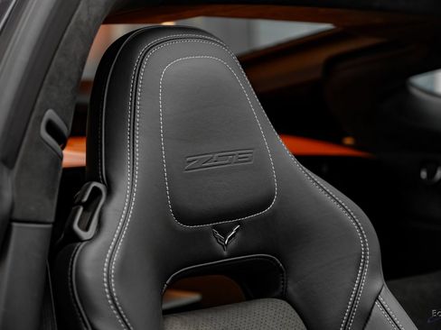 Used 2019 Chevrolet Corvette Z06 RWD image 60