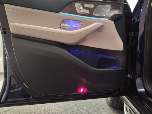 New 2026 Mercedes-Benz GLS 450 4MATIC image 12