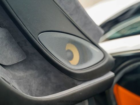 Used 2017 McLaren 570S Coupe RWD image 34