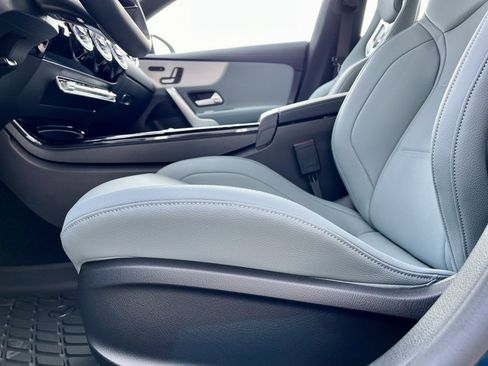 Certified 2025 Mercedes-Benz CLA 35 AMG 4MATIC image 17