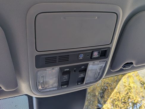 Certified 2024 Honda Odyssey Touring image 28