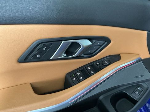 Certified 2025 BMW 330i Sedan w/ M Sport Package RWD image 18