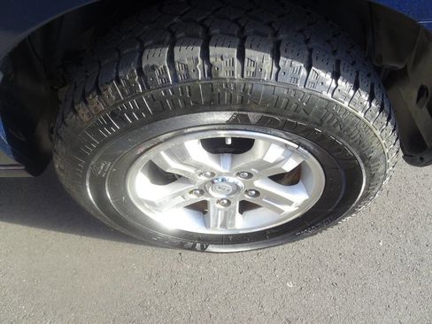 Used 2009 Kia Sorento LX image 11