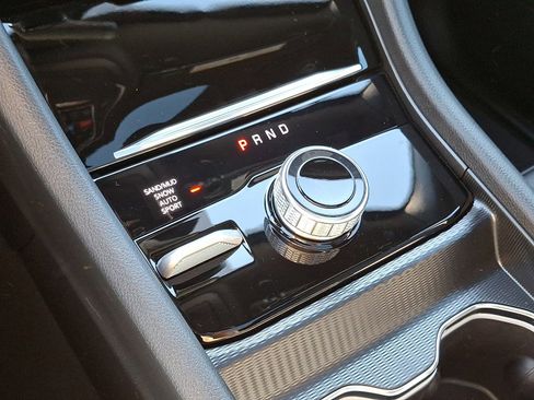 New 2025 Jeep Grand Cherokee Limited image 10