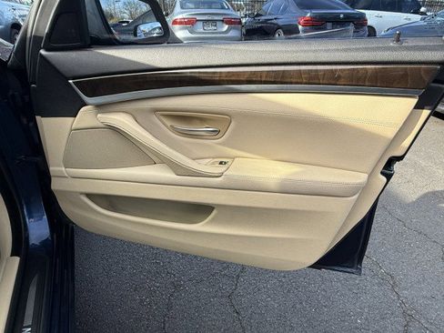 Used 2011 BMW 528i Sedan image 30