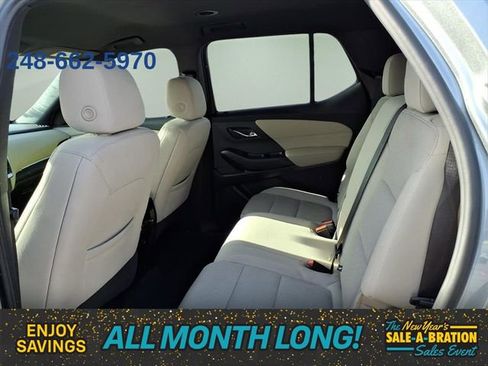 Used 2023 Chevrolet Traverse LS w/ Safety Package image 9