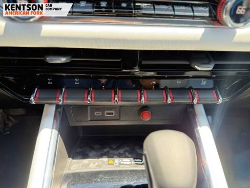 Used 2024 GMC Canyon AT4X AWD/4WD image 24