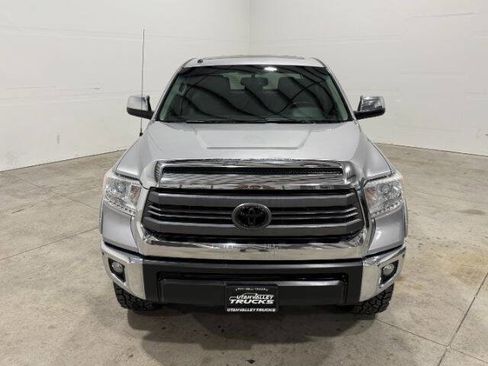 Used 2015 Toyota Tundra Limited w/ Limited Premium Package image 4