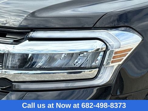 Used 2024 Ford Expedition Limited image 4