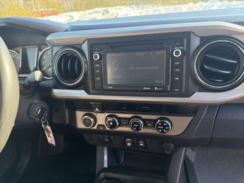 Used 2018 Toyota Tacoma SR5 image 15