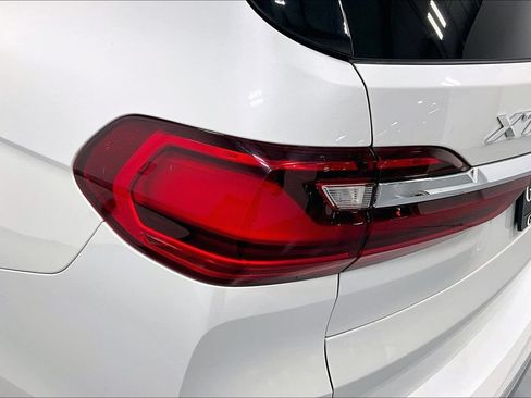 Used 2021 BMW X7 xDrive40i w/ Executive Package AWD/4WD image 31