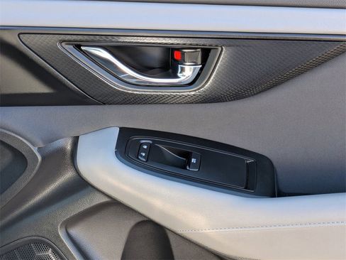 Used 2025 Subaru Outback Premium image 33