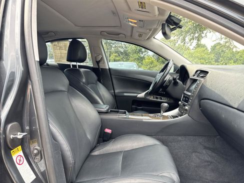 Used 2010 Lexus IS 250 AWD image 23