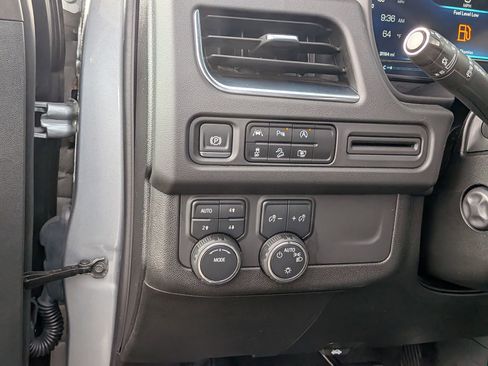 Certified 2024 Chevrolet Suburban Z71 w/ Luxury Package image 17