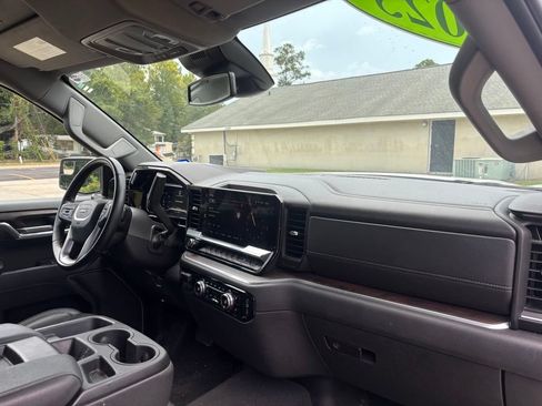 Used 2025 GMC Sierra 1500 SLT RWD image 22