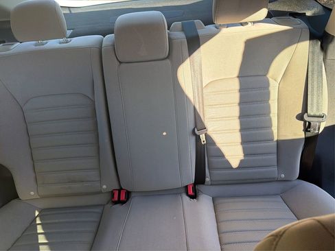 Used 2018 Ford Fusion S image 15