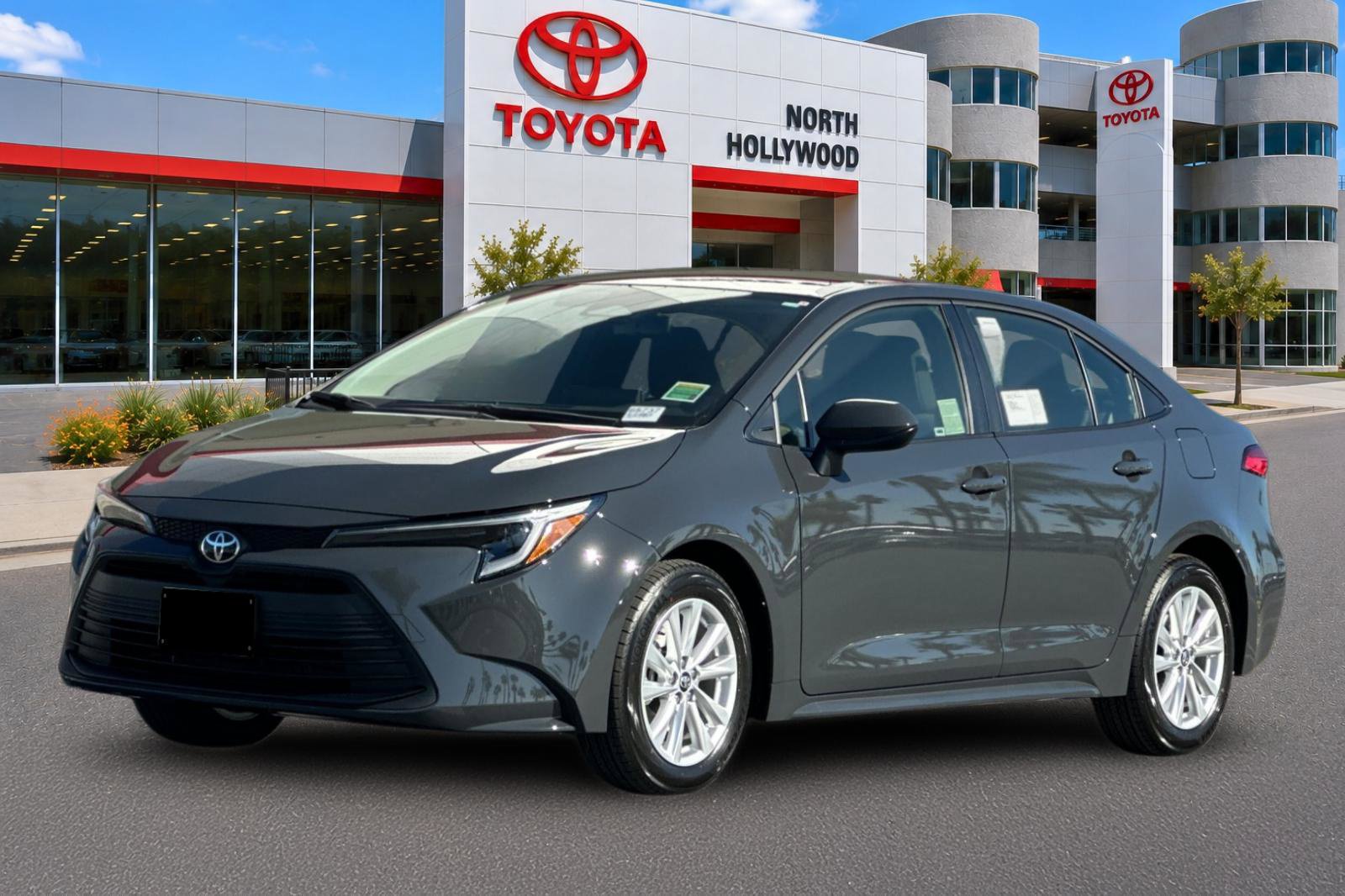 New 2027 Toyota Corolla LE FWD image 2