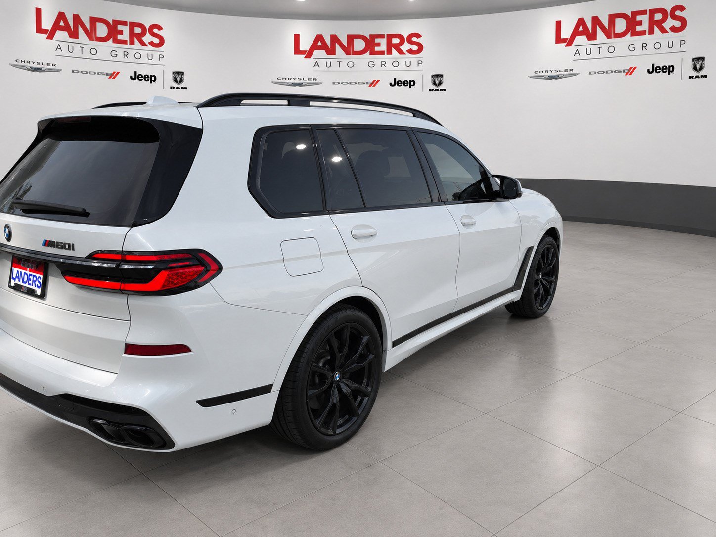 Used 2023 BMW X7 M60i w/ Executive Package AWD/4WD image 5