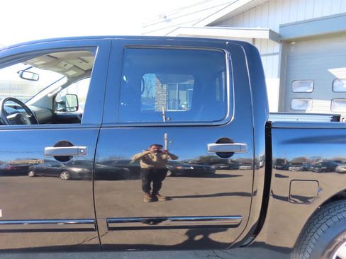 Used 2012 Nissan Titan SV w/ SV Premium Utility Pkg image 36