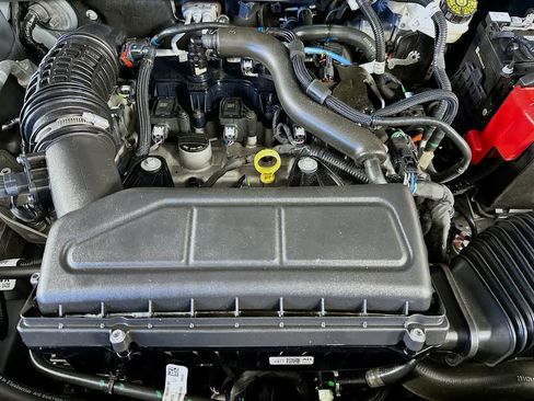 Certified 2025 Ford Bronco Sport Outer Banks w/ Outer Banks Tech Package+ AWD/4WD image 9