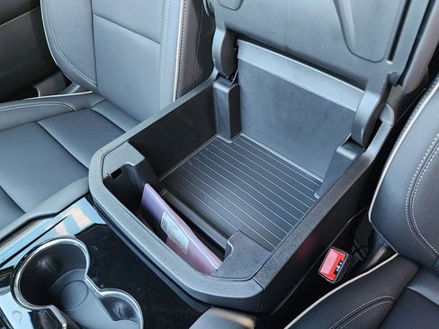 New 2026 GMC Yukon Elevation image 34