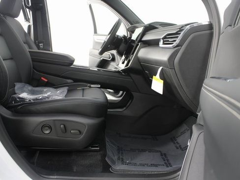 New 2026 GMC Acadia Elevation w/ Elevation Premium Package image 24