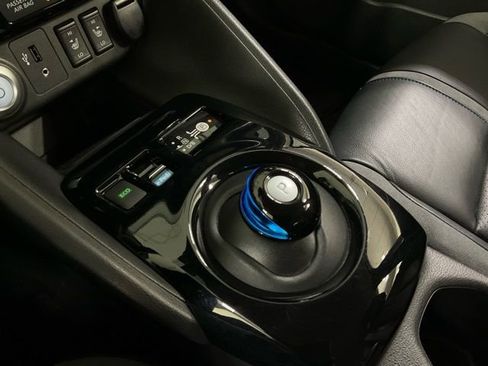 Used 2018 Nissan Leaf SL w/ SL Technology Package image 18