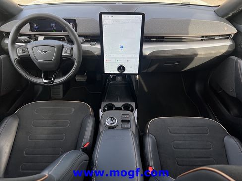 Certified 2022 Ford Mustang Mach-E GT image 5